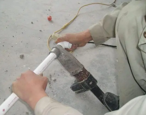 拉萨漏水维修电话